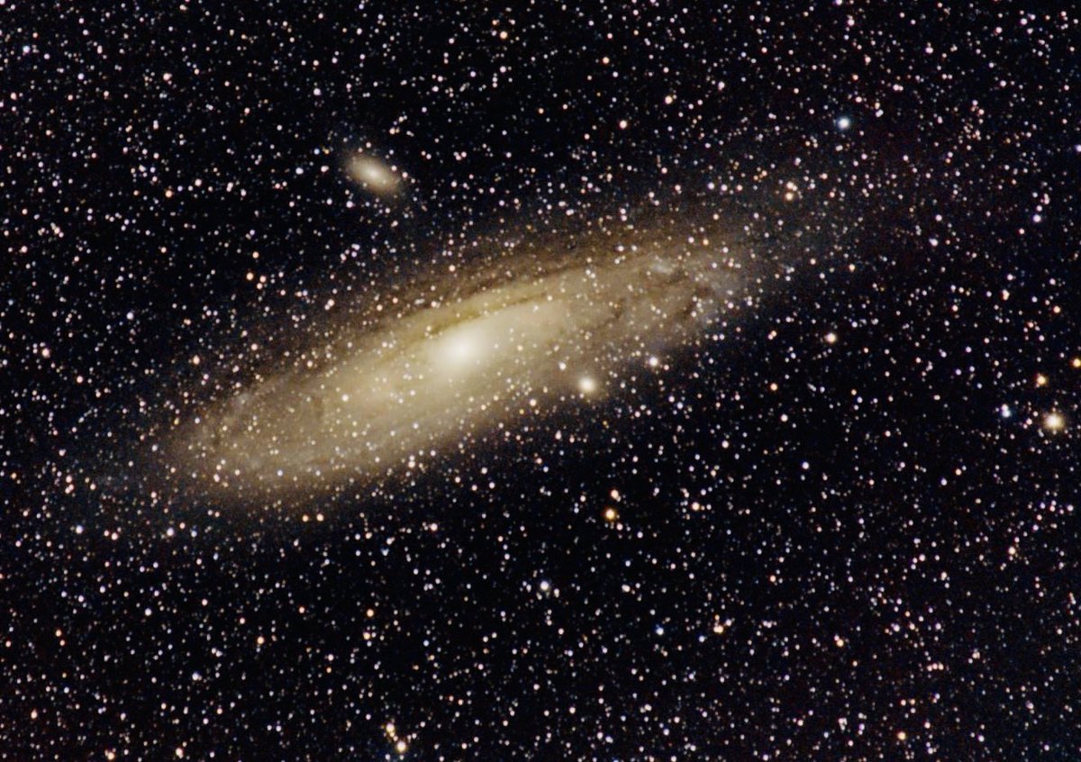 jpuyalto's tweet photo. @AstroBackyard I did this one a couple of years ago with a 250mm lens (Image is crop) @f6,7 mirrorles Fuji camera. Need to find the time to Improve it. https://t.co/xFOsqBcPcn