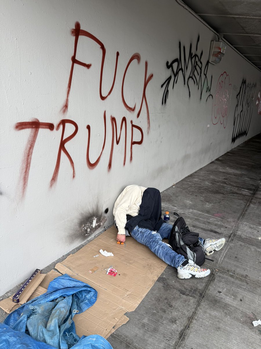 This is Portland, Oregon today. God help us. 🙏🏻