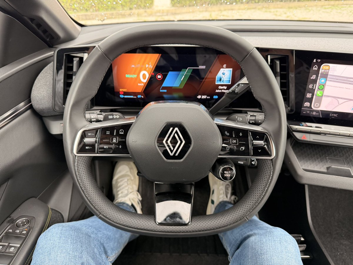 Ya estamos cerrando los videos del 2025! Solo quedan 11 viernes de reseña y tenemos 9 autos grabados o agendados. ¿Qué auto les gustaría ver aún en la temporada 2025 de AutoDinámico?