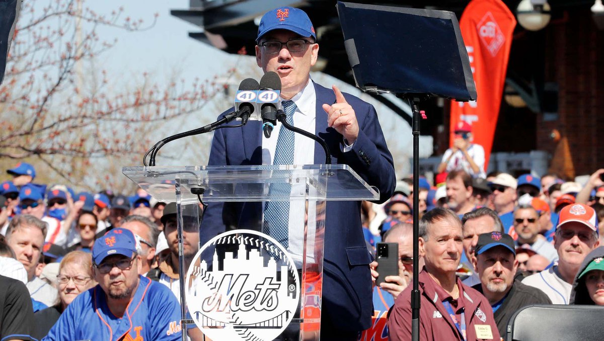 Steve Cohen Publicly Apologized To Mets Fans For The Disaster That Was The 2025 Mets And Promised To Figure Out What Caused The Abysmal Final Three Months Of The Season barstoolsports.com/blog/3553814/s…