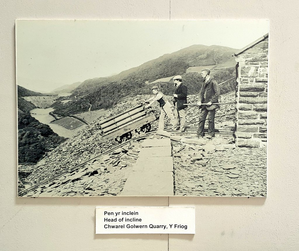 MEIRIONYDDPHOTO's tweet photo. The joys of #Slate #Quarry #Inclines #Funiculars
@funimag @snowdoniaslate1 @IHSOengland @NarrowGaugeWrld @NarrowGaugeRail @NarrowGaugeRM @mikenarrowgauge @UnlovedHeritage @pplscollection @IExpE @IQ_UK
Pictures from @AmgueddfaLechi https://t.co/a2JGDmULzN
