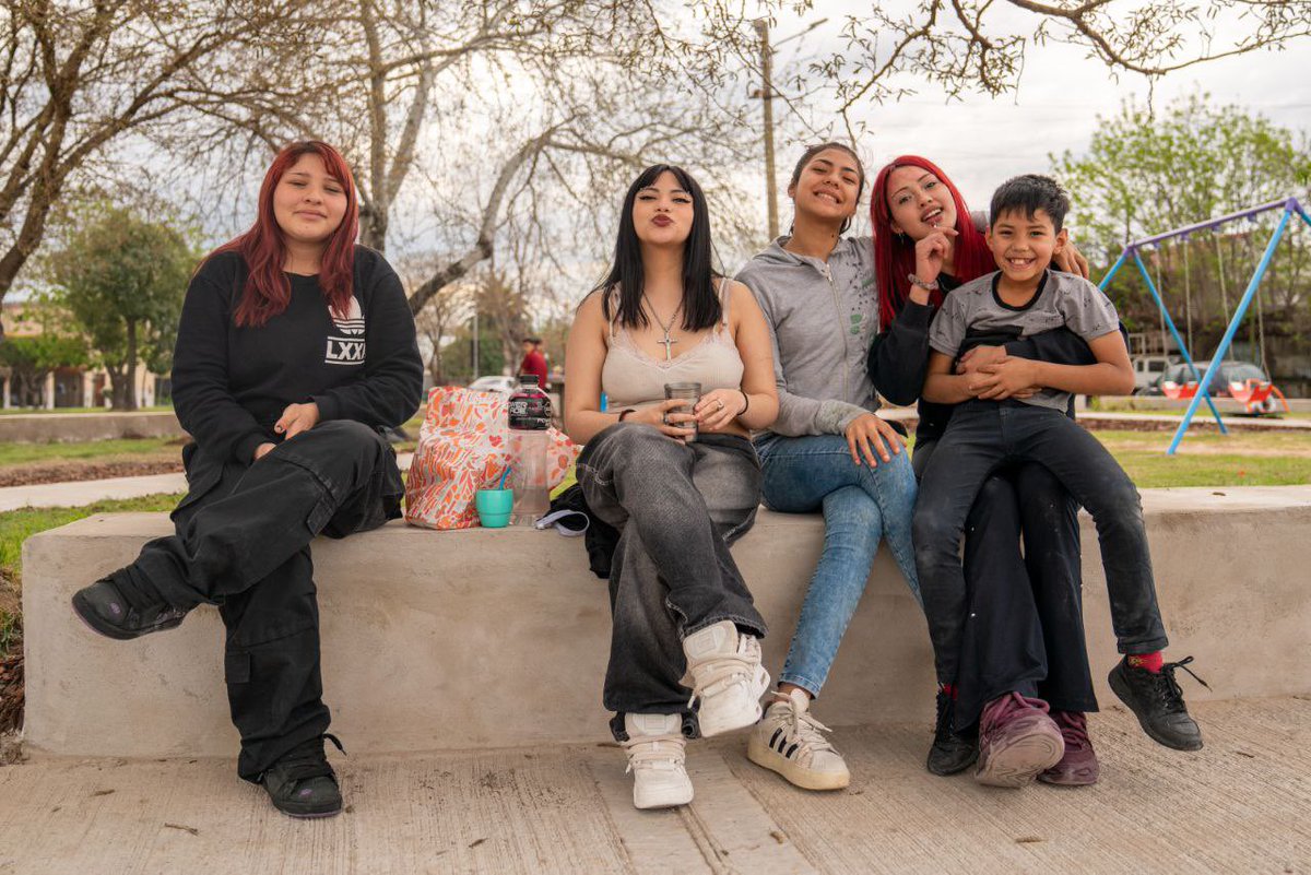 NUEVA PLAZA EN VILLA HIGUERITAS 🛝🌳

El intendente <a href="/aJulianAlvarez/">Julián Álvarez</a> recorrió las obras finalizadas del nuevo espacio verde en Donato Álvarez y Pirovano.

Para lograr esta puesta en valor, desde <a href="/lanusmunicipio/">Lanús Gobierno</a> llevamos adelante trabajos de demolición y reconstrucción de veredas,