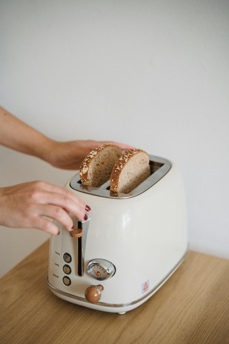 allkitsupplies's tweet image. 🍞 Start your day right!
Crisp, golden &amp;amp; reliable – our toasters make every breakfast better.
Shop 👉 AllKitchenSupplies.com

#KitchenAppliances #ToasterLove #AllKitchenSupplies