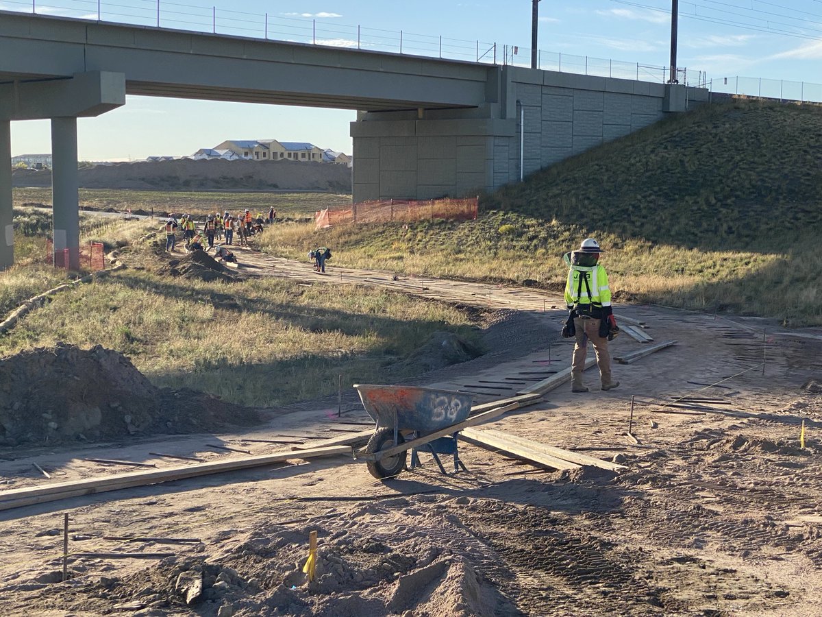 denverparksrec's tweet photo. Great day to build a trail! Our crew is hard at work on the Derby Lateral Trail construction in District 11. Progress is looking good – can’t wait to see folks enjoying this trail! ❤️ https://t.co/lzqPFAcN0I