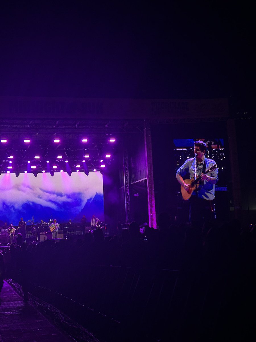 Shelby Lee Lowe tweet media