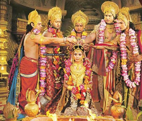 Safi1288's tweet photo. @TrinetraWrath Hai we can say that Allah have no face so that we can se him but your god have face why he do not hair you because they are go to fk tulshi mata  and maha dev do not like sluty sita thats why he have to sex with transganer visnu.Brmaga the daughter fuvker https://t.co/XcaJ1p8Ial