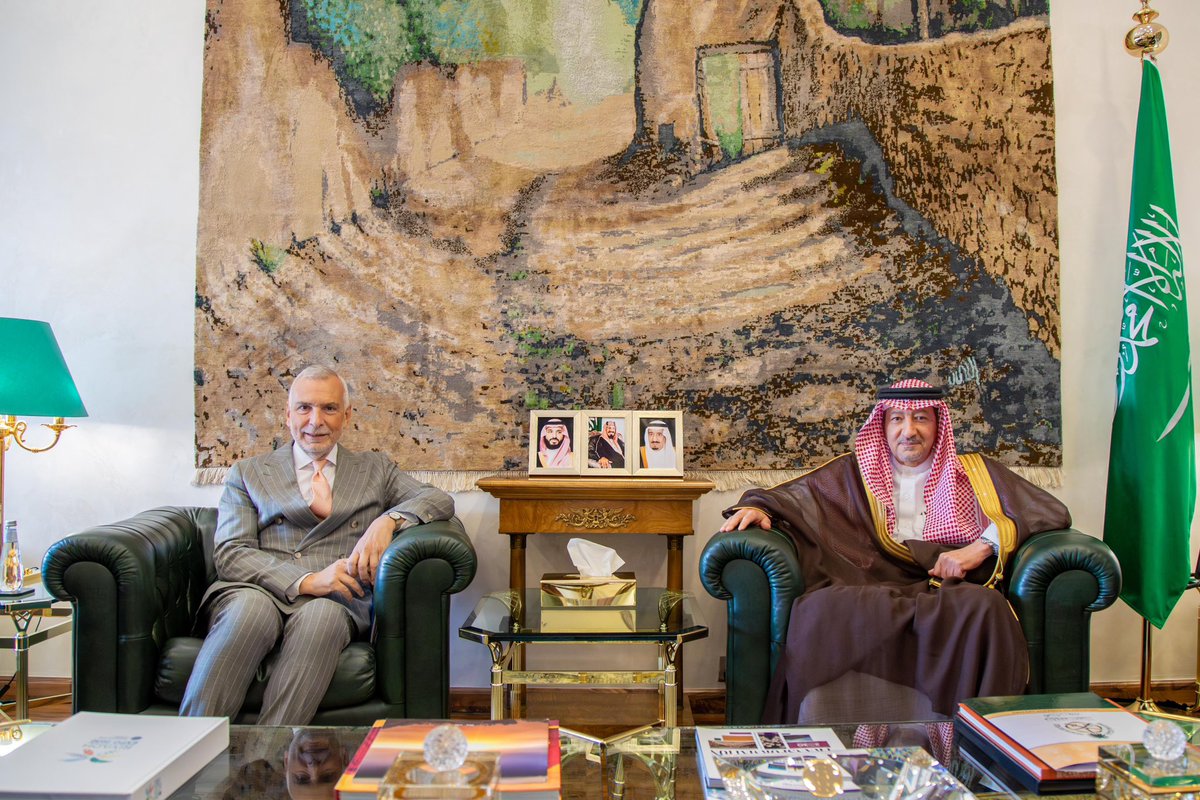 KSAmofaEN's tweet photo. #Riyadh | Vice Minister of Foreign Affairs H.E. @W_Elkhereiji received @SanninoEU, Director-General for the Middle East, North Africa, and the Gulf at @EU_Commission. 🇸🇦🇪🇺 https://t.co/e0jR7vLoJS