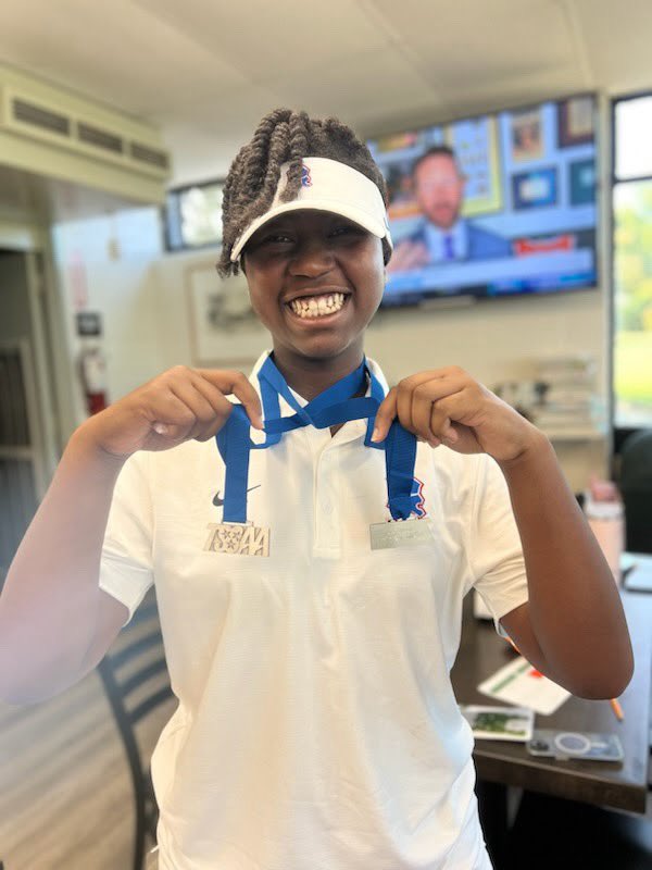 Student Spotlight: Congratulations to Mattison F. for bringing home the 2nd place award in the District Golf Tournament. We are all rooting for her today as competes in the regional tournament! #virtualschoolathletics #gochargers 🏌🏾‍♀️