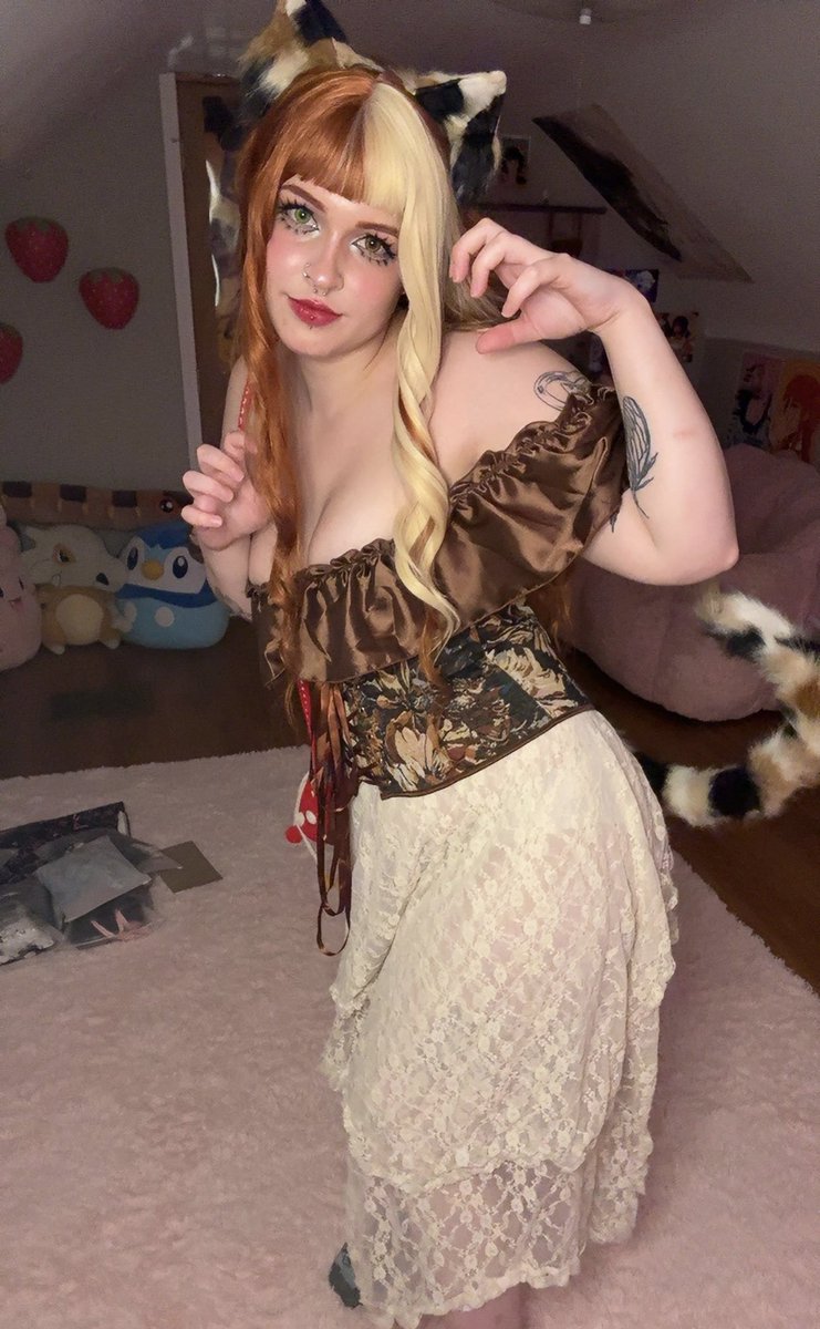emptystarcos's tweet photo. calico kitty for renn faire!
#cosplay https://t.co/9bJNMvqYH7