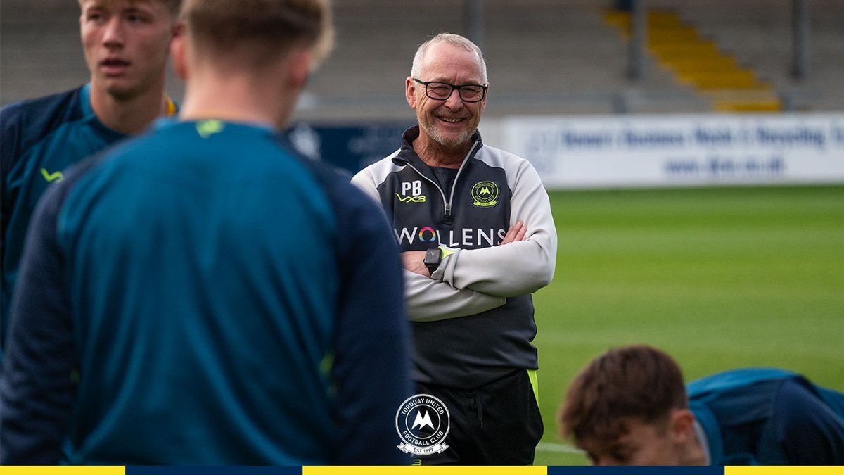 TUFC1899's tweet photo. 𝗚𝗲𝘁𝘁𝗶𝗻𝗴 𝗿𝗲𝗮𝗱𝘆 𝗳𝗼𝗿 𝘁𝗼𝗻𝗶𝗴𝗵𝘁'𝘀 𝟳𝗽𝗺 𝗞𝗢

Taking on Street FC at Plainmoor.

#FAYouthCup https://t.co/YU09LpJgAz