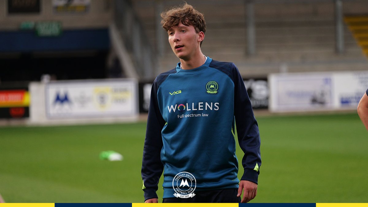 TUFC1899's tweet photo. 𝗚𝗲𝘁𝘁𝗶𝗻𝗴 𝗿𝗲𝗮𝗱𝘆 𝗳𝗼𝗿 𝘁𝗼𝗻𝗶𝗴𝗵𝘁'𝘀 𝟳𝗽𝗺 𝗞𝗢

Taking on Street FC at Plainmoor.

#FAYouthCup https://t.co/YU09LpJgAz