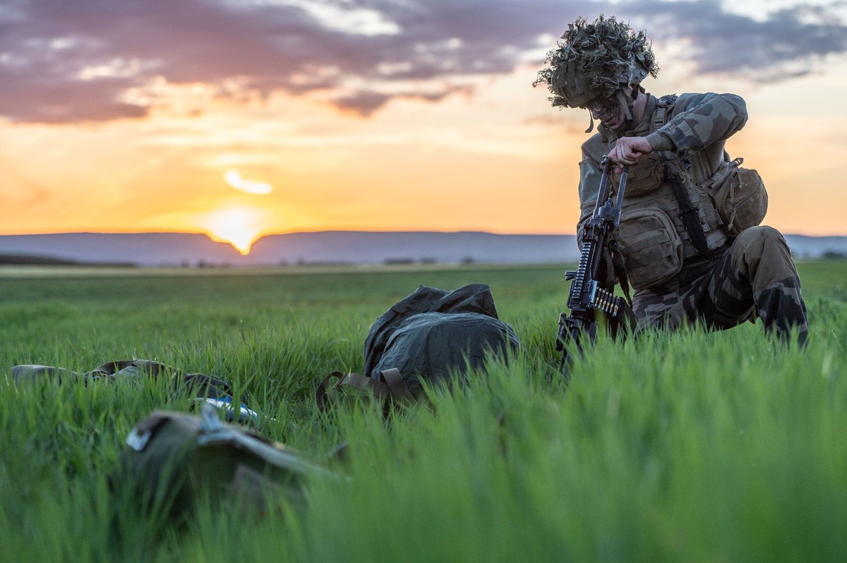J’ai célébré la Saint Michel à Tarbes, entouré des parachutistes de l’<a href="/armeedeterre/">Armée de Terre</a>.

Brigade de l’urgence, la <a href="/11eBP/">11e brigade parachutiste</a> est un fer de lance. Elle est accoutumée à l’alerte, au danger, prête à être engagée en premier et à combattre au loin.