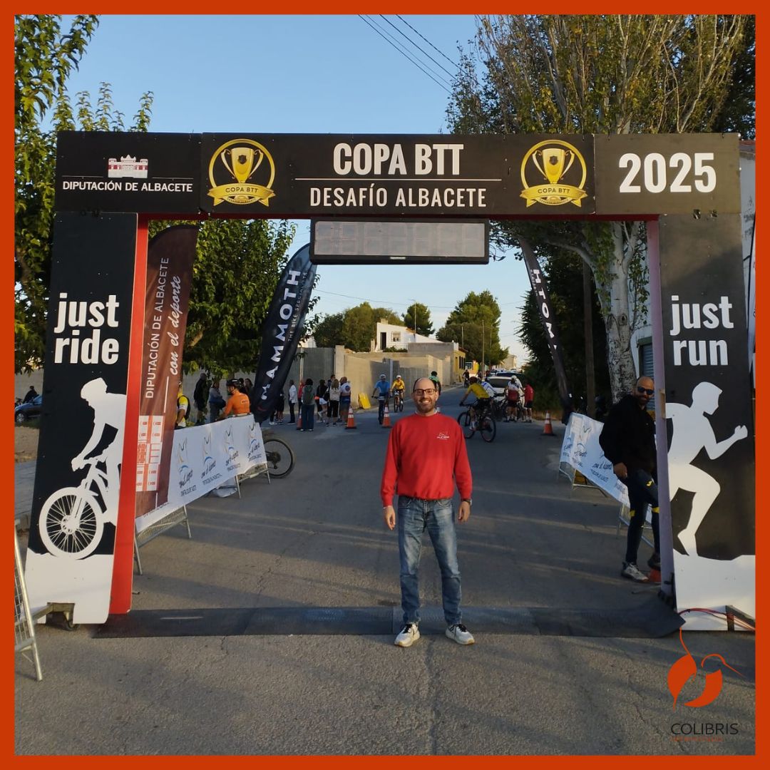 📷 Nuestro compañero <a href="/manuellorenzo1/">Manuel Lorenzo</a>, responsable de Comunicación de COLIBRIS Openpartners, trabajó este pasado fin de semana en la XI #CopaBTT Desafío Albacete.

¡Un año más nos encargamos de las labores de prensa y redes sociales de esta prueba!

#COLIBRISOpenpartners