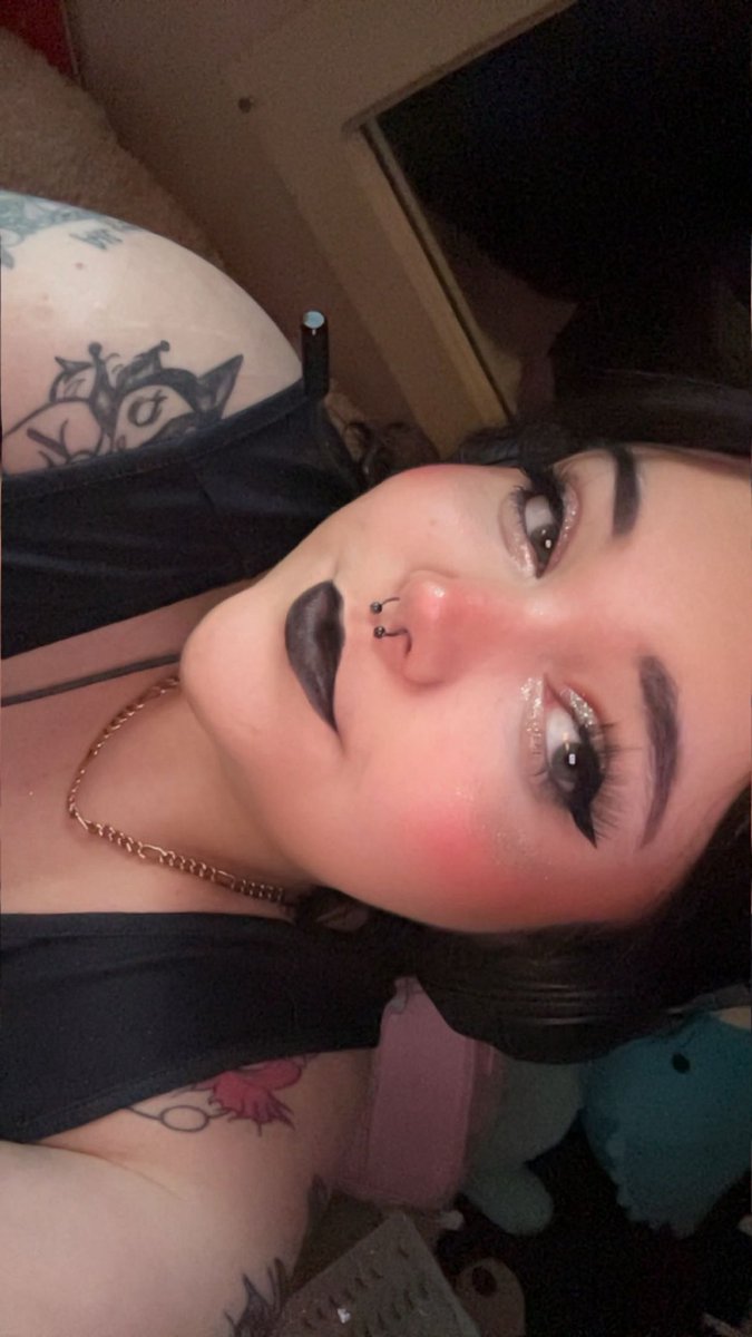 your money would look better being spent on me 🤷🏻‍♀️🥰