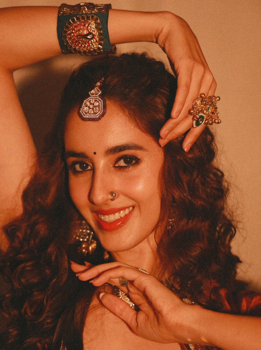 Weekendvibes_'s tweet photo. Simrat Kaur ❤️🥰

#Simrat #SimratKaur https://t.co/INFtDO1zag