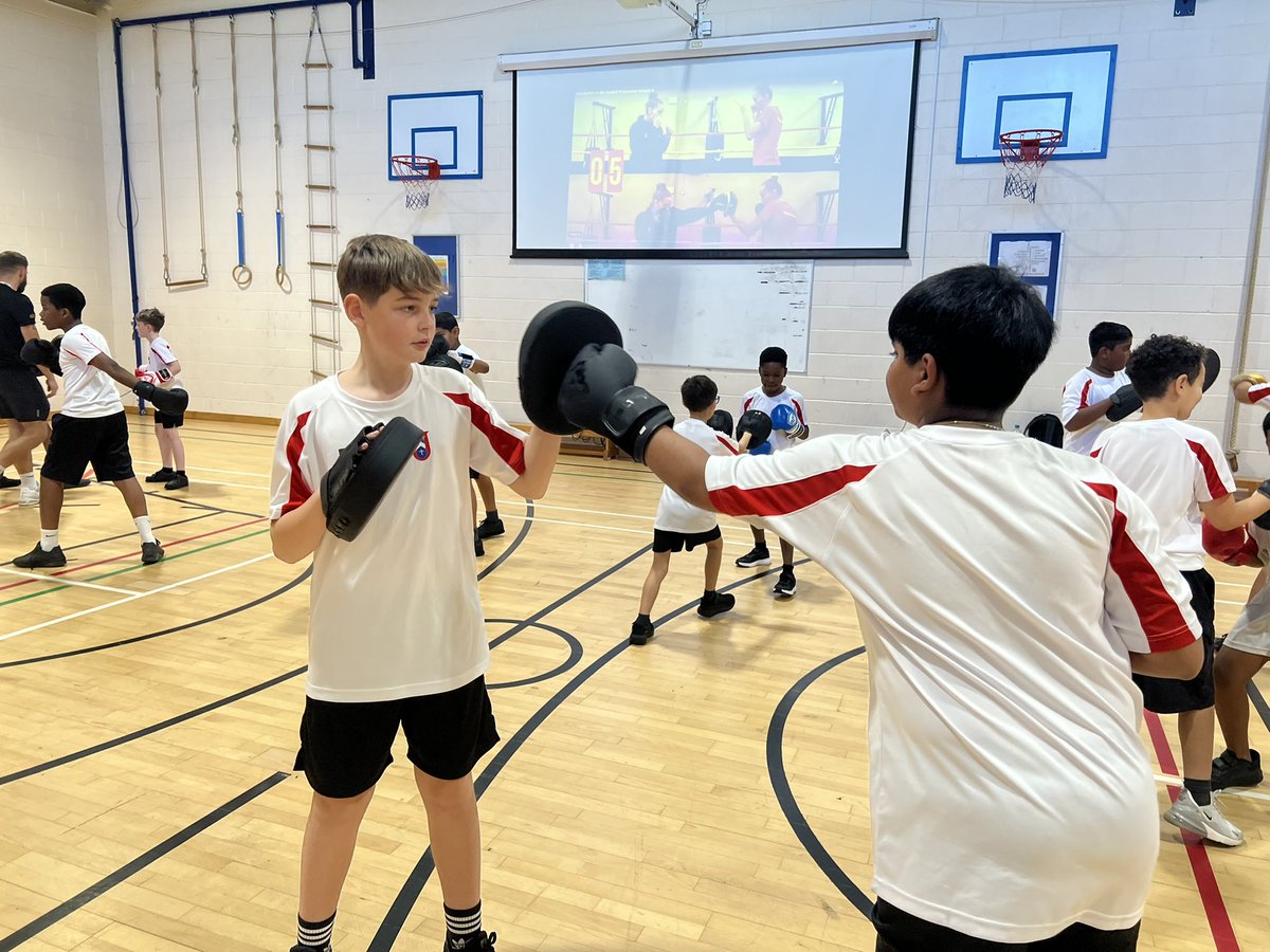 StJoesRCpe's tweet photo. Diolch yn fawr to Jamie from @WelshBoxing who came in today to deliver some fantastic boxing lessons to our Year 7's! π₯ A fantastic introduction to the sport and an experience they won't forget. Looking forward to round two next week! ππΌπ₯ #StJoesFamily #BoxingMasterclass https://t.co/ThSdCFckTy