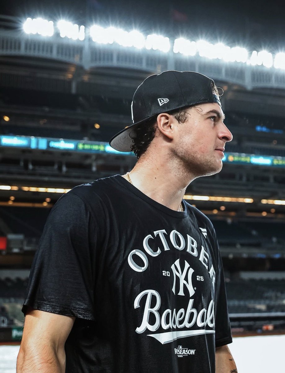 from AA in the beginning of the season to a starter in the MLB playoffs… 🥹

we are so proud of you, <a href="/Cam32Schlittler/">Cam</a> 💙