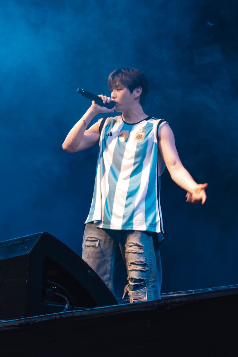 khiphop_ARG's tweet photo. https://t.co/HMED4GKsG8