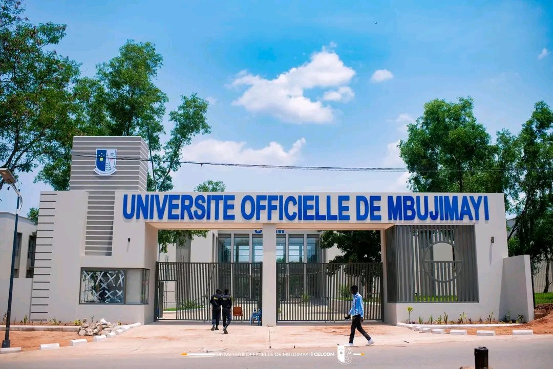 Dynamiquedjs's tweet image. #RDC - #ESU | 
INAUGURATION IMMINENTE DE L'UNIVERSITÉ OFFICIELLE DE MBUJIMAYI : LES PRESTIGIEUSES ET MODERNES INFRASTRUCTURES DÉVOILÉES CE JOUR AU PUBLIC.

Merci @fatshi13_ pour l'amour que tu as pour le congo 🇨🇩🙏❤️🤝 

@Presidence_RDC @PrimatureRDC @cabinet_esuRDC