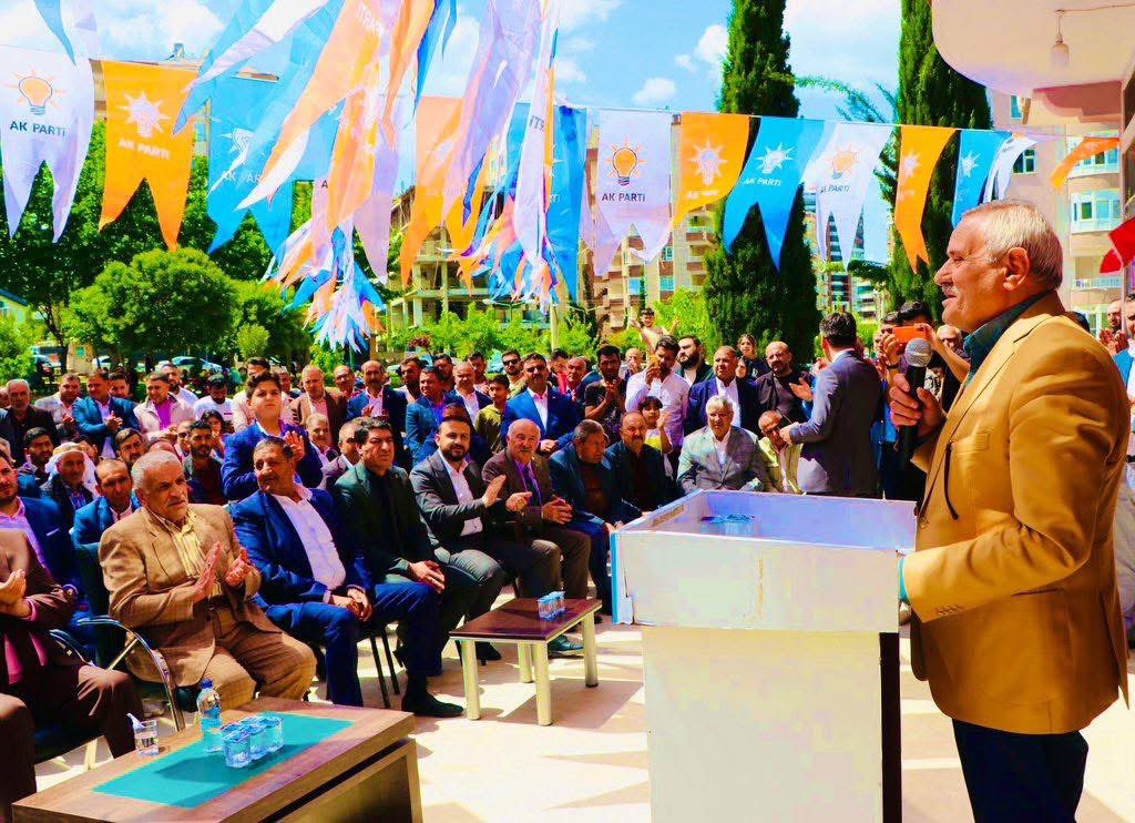 Türkiye yüzyılında daha çok var olacağız, her daim sahada olacağız çünkü; Biz laf üstüne laf koyanlardan değil, hep taş üstüne taş koyanlardan olduk. O yüzden saha çok önemli.  Cumhurbaşkanımız Recep Tayyip Erdoğan ın dediği gibi ; "Sahada yoksanız sandıkta esameniz okunmaz."☀️🇹🇷