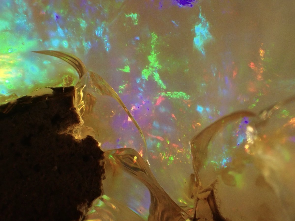 aomidori480nm's tweet photo. #Unusualscenery2
* #EthiopianOpal
* #MacroPhotography
* #GemstoneMacro
* #OpalArt
* #MacroArt
* #GemstonePhotography
* #NaturePhotography
* #ArtOfTheDay
* #VisualArt
* #CrystalVibes
* #MineralArt https://t.co/bp359pv2wJ