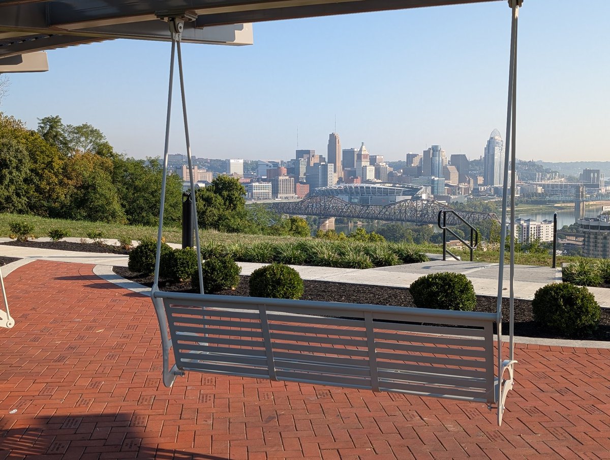 Op de grens tussen Ohio en Kentucky even een rustpauze ingelast om een bedrijfsbezoek voor te bereiden, met mooi uitzicht op Cincinnati.