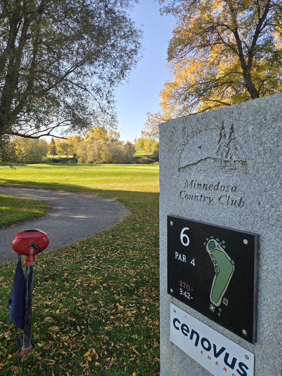 SuperPiperTBay's tweet photo. Beautiful autumn morning at Minnedosa G&CC on #golfMB #golftour this gem was perfect with Dan and staff amazing conditions. Rolling hills and fall colors! #135 and 11 to go π https://t.co/FuuDF2YJmX