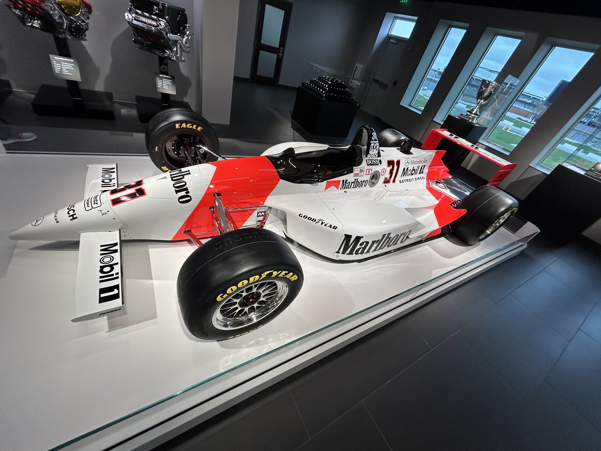 Always love seeing the <a href="/alunserjr/">Al Unser Jr TM</a> #31 1994 #Indy500 winner in the <a href="/IMSMuseum/">IMS Museum 🏁</a>