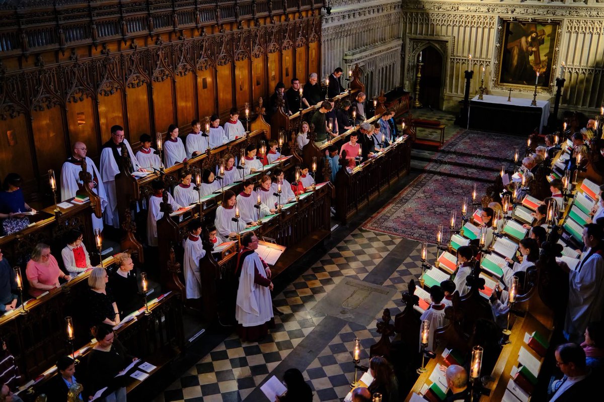 Magdalen College Choir tweet media