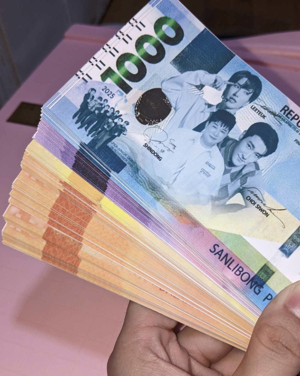 emmiehae's tweet photo. SS10 in Mania Freebies!
Pamapaswerte 😂😂😂
🧧💙💸
#SS10inManila #SUPERSHOW10 #Superjunior https://t.co/LsO7khaC4n