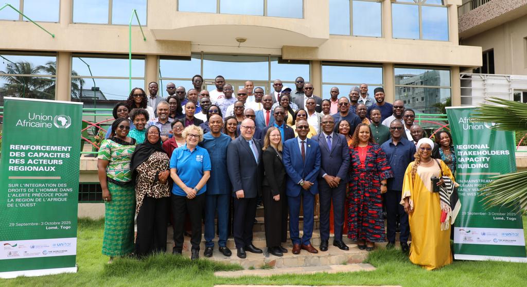 AUC_PAPS's tweet photo. 🤝 MEET THE PARTICIPANTS: The #Lome2025 cohort! 

Uniting key stakeholders for #WestAfrica's security! The training brings together reps from National Peace Infrastructures, NHRIs, CSOs, @ecowas_cedeao, ECOWARN, @AUC_DPAPS, & @UNHumanRights. Collaboration is our strength! 
Proactive conflict prevention through human rights. #HR4EW #GroupPhoto

#HumanRights #Agenda2063
#EarlyWarning #conflictPrevention

@_AfricanUnion
@GIZAfricanUnion @UNITAR 
@UNHumanRights @court_afchpr @OHCHR_EARO 
@ecowas_cedeao