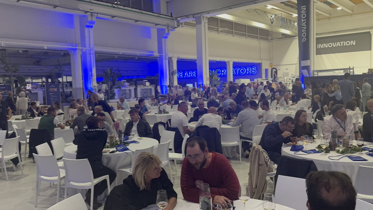 StoneWrld's tweet photo. We were grateful to Donatoni Macchine for inviting us to celebrate with them during Marmomac 2025. They certainly know how to host a memorable experience -- complete with lively music, wine tasting and delicious food! #Marmomac2025 #Donatoni #customerappreciation #machinery https://t.co/PVJqbvpyZw