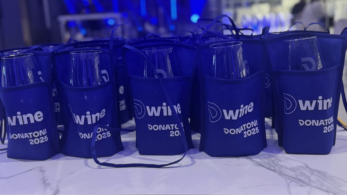 StoneWrld's tweet photo. We were grateful to Donatoni Macchine for inviting us to celebrate with them during Marmomac 2025. They certainly know how to host a memorable experience -- complete with lively music, wine tasting and delicious food! #Marmomac2025 #Donatoni #customerappreciation #machinery https://t.co/PVJqbvpyZw