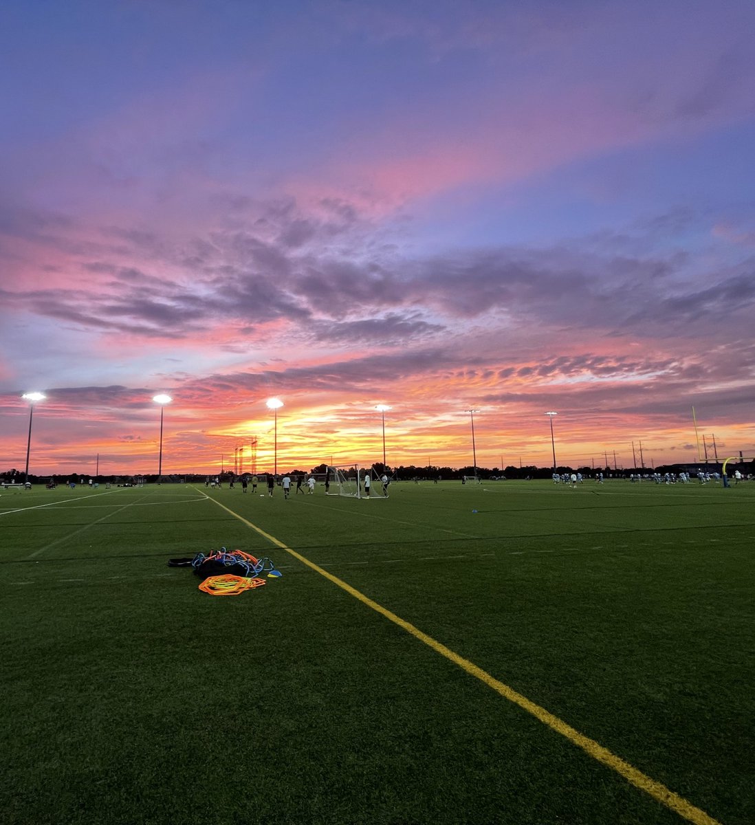 jocomps's tweet image. september 🚮🚮