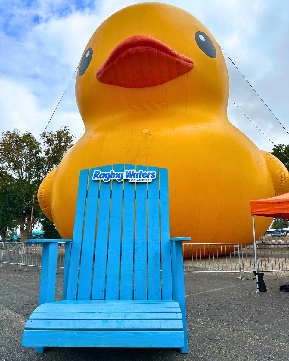 RagingWatersLA's tweet photo. Thank you for an amazing 2025 summer season! We are thankful to all our guests and team members who help keep California's Largest Water Park the perfect SoCal escape! We are grateful to have spent the summer with YOU! Sign up for 2026 season updates: https://t.co/5lWl1T5UMh https://t.co/bjI8bBXAWp