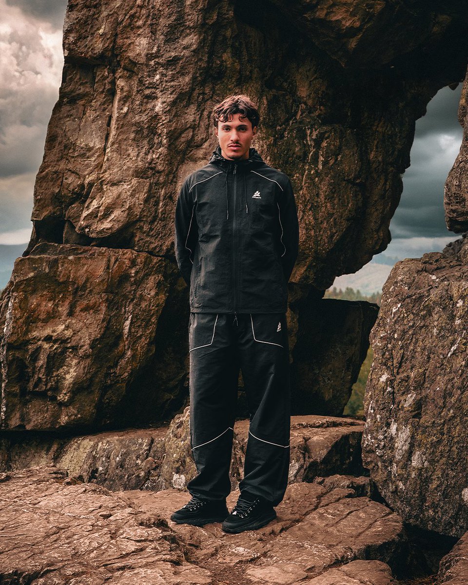 FLOWER INSTINCTS tweet media