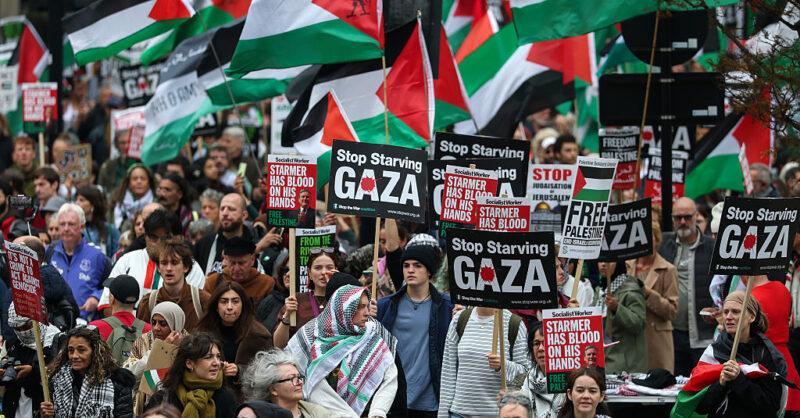 Labour votes to recognise the war in Gaza as a genocide newstatesman.com/politics/2025/…