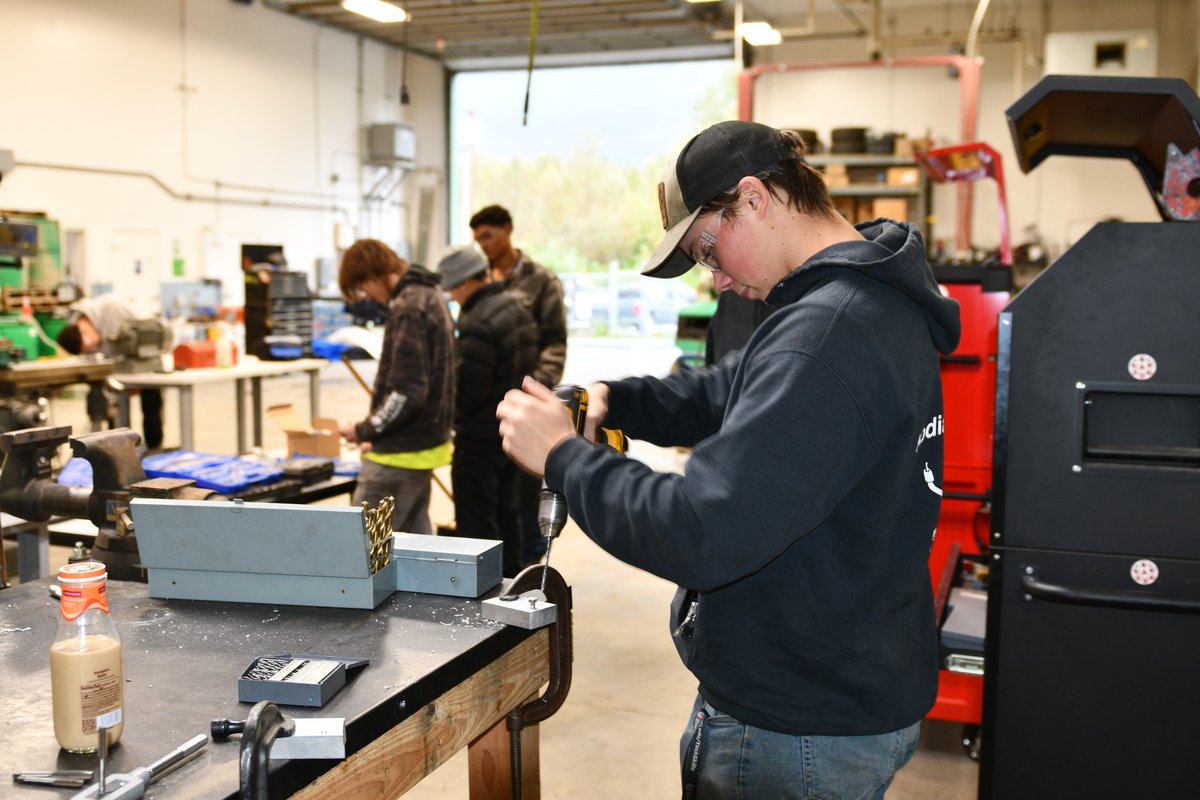 pwsc_alaska's tweet image. 🔧 The new #Millwright Shop at #PWSC is officially up and running! With more space, upgraded tools, and hands-on training, students are mastering the skills that keep essential industries moving — and building bright futures in the #skilledtrades. 💪