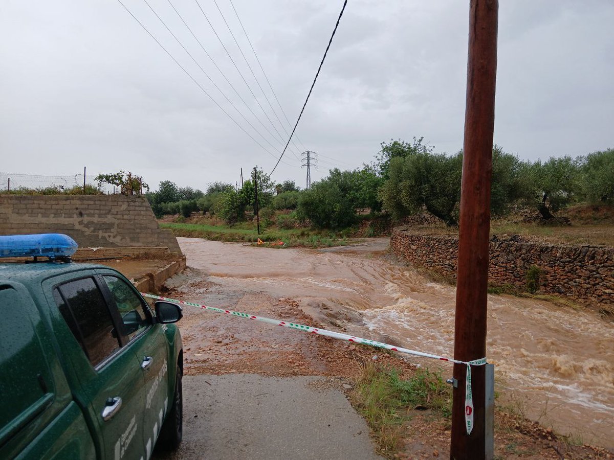#ProteccióCivil hem desactivat l'alerta del pla #INUNCAT un cop finalitat l'episodi de fortes pluges al sud 

📲 S'han enviat 3 alertes als mòbils alertant de les fortes pluges i les mesures d’autoprotecció

✔️ El pla es manté en prealerta

Més ℹ️ gen.cat/3IMi8N8
