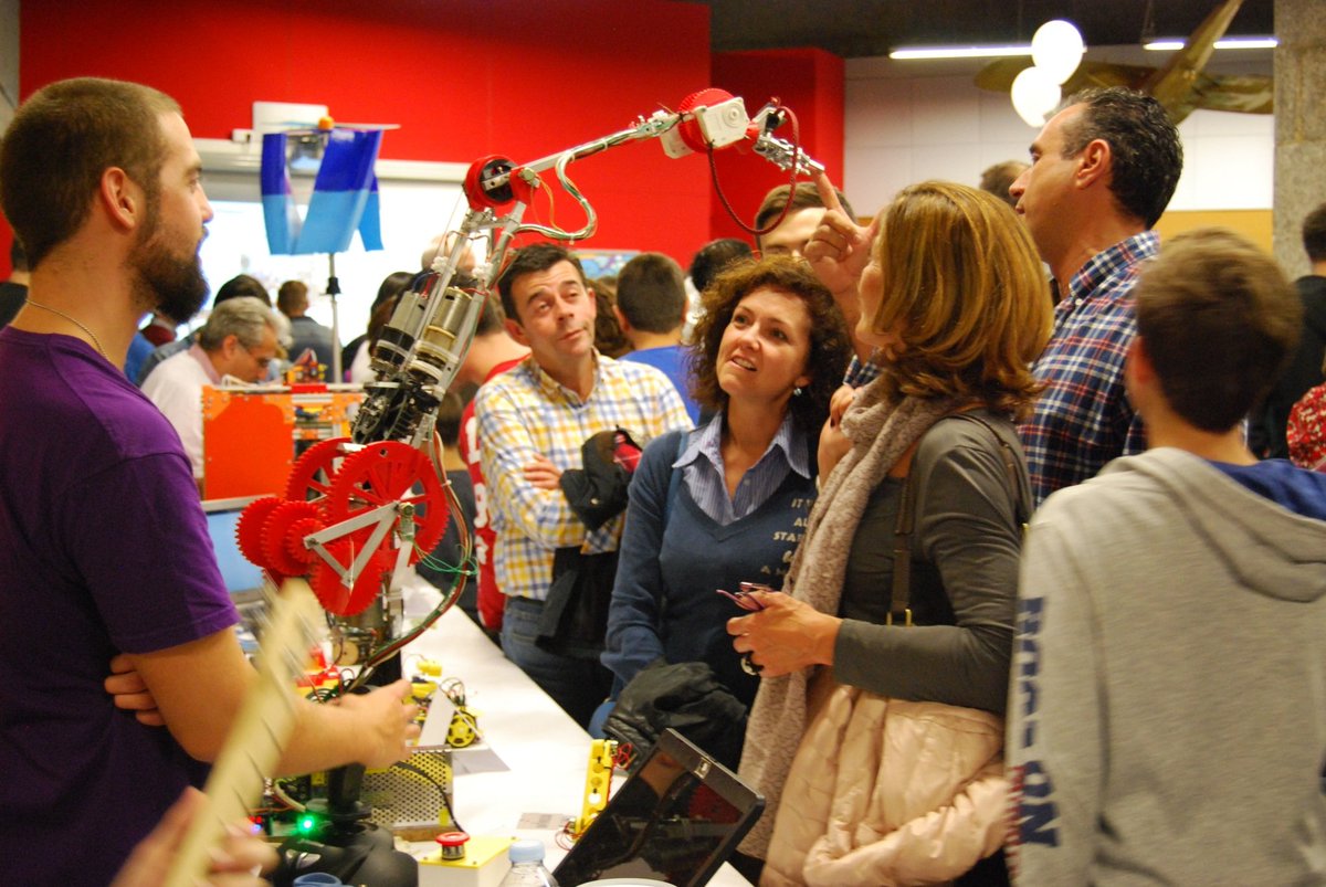 ¡Buenas!

Entramos en la recta final de cara a la #OSHWDem2025 .

Recuerda que estaremos el sábado para los asistentes de 10:00 a 19:00. 

¡La entrada es completamente libre, solamente hay que venir!

Pronto publicaremos el programa en detalle.

¡Os esperamos!

-msrl