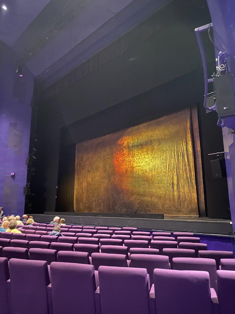 I’m ready for a stagey evening of murder, suspects, suspicious acting, fabulously stylised sets, many references to Egypt, a man with a moustache and an audience guessing who did it.
*insert in de Nile joke*
#Theatre #Stagey #AgathaChristie #Play #Salford