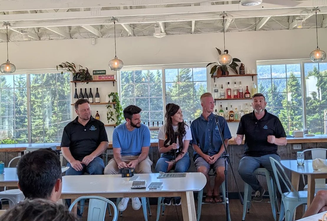 Bitcoin Mining That Strengthens Communities

At Abundant Mines, Bitcoin mining is not just about technology. It is about community.

We partner with Oregon towns to show how mining delivers real benefits: lower grid strain, optimized power costs, and new economic and educational