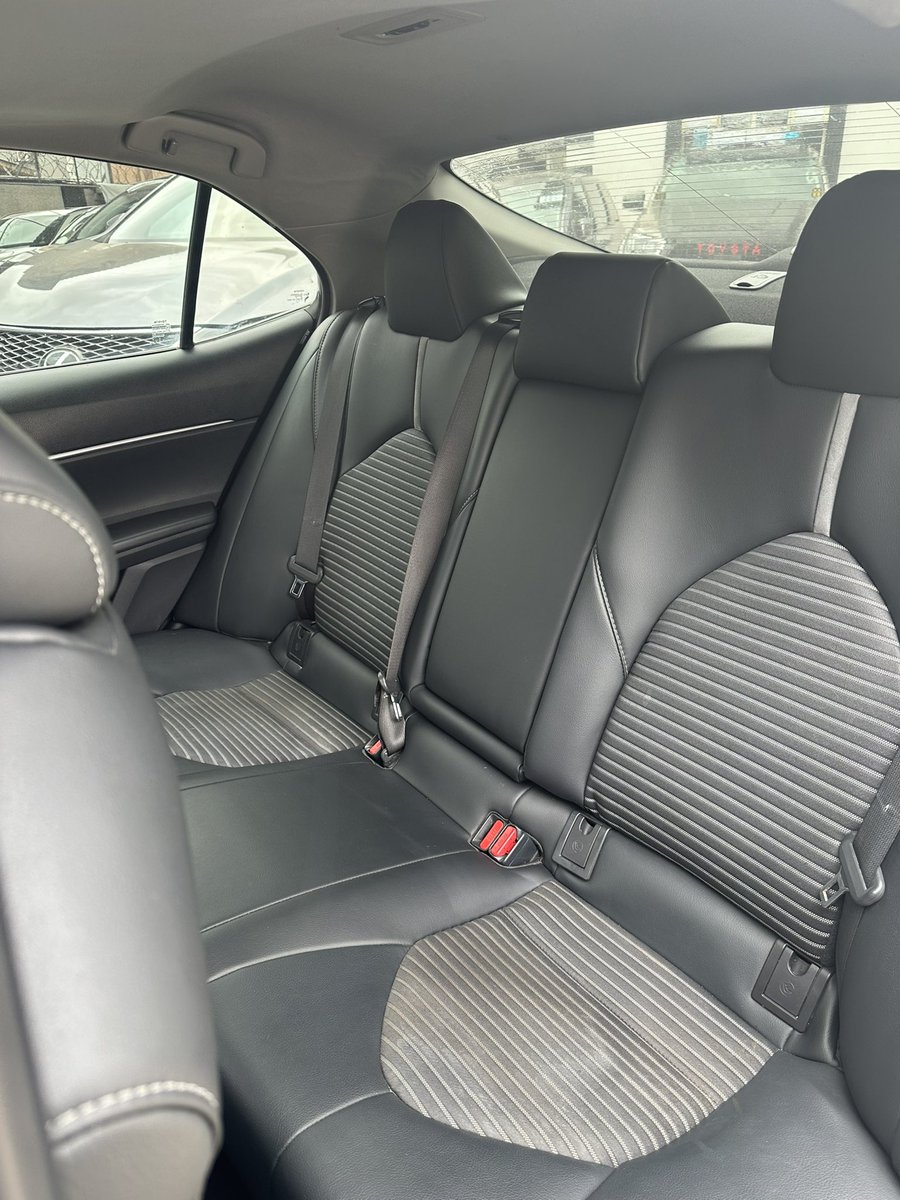 GreyAutos's tweet photo. TOYOTA CAMRY 
SPORT EDITION (SE)
2018
Navy blue on black interior 
🏷️35m / 22,950$ 
Dm for more information https://t.co/9neBDClUfs