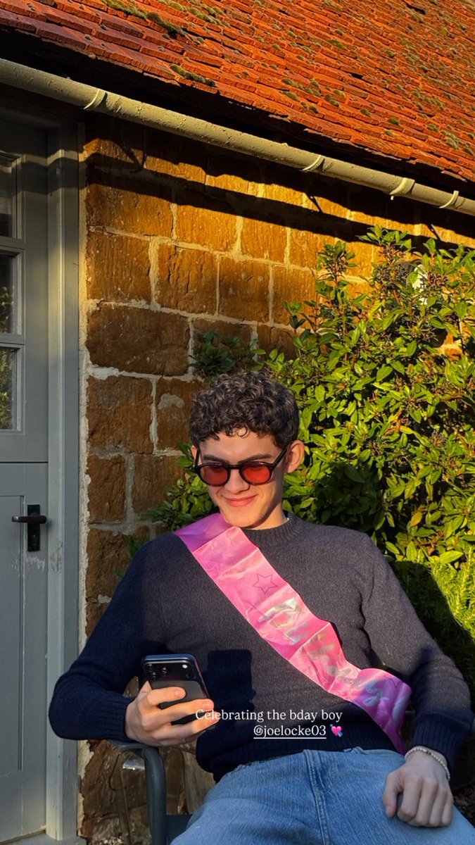 briar 🍂 tweet media