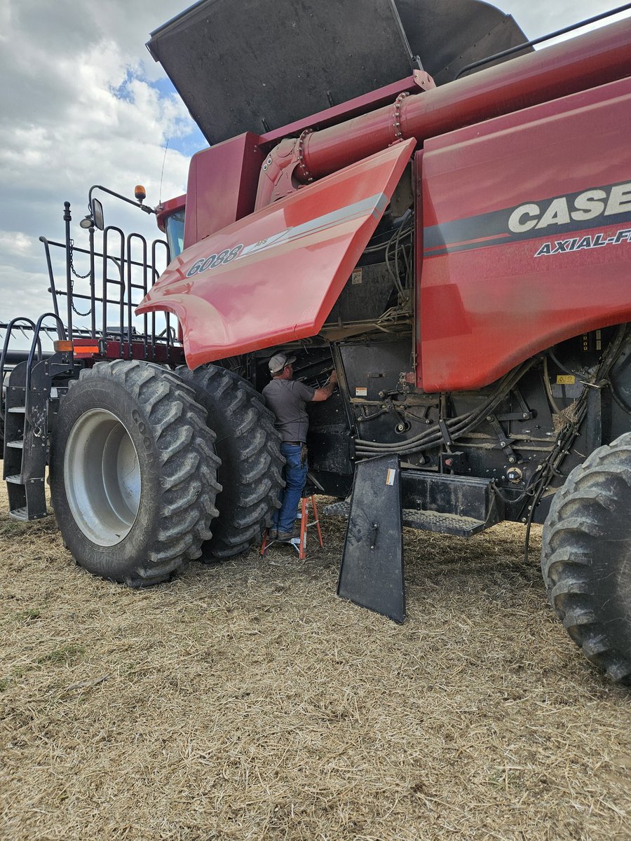 10 years ago, this 6088 without a rock trap was 3 rotors less expensive than one with a rock trap....