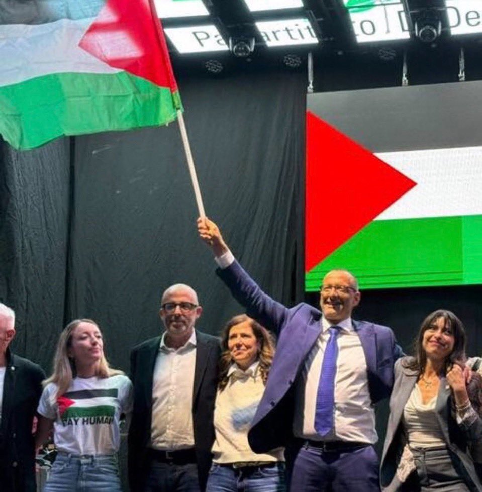 Predator71a's tweet image. Ahahahaahahah #Ricci #Schlein  e meno male che era un testa a testa che si giocava su un pugno di voti!!!!!