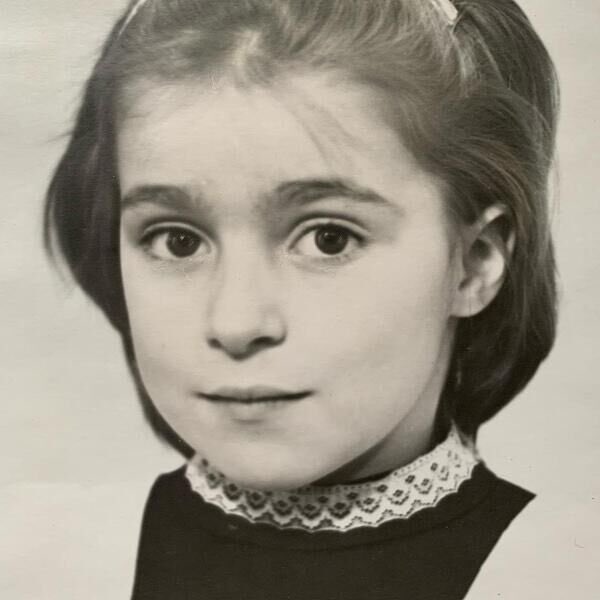 Degos36174004's tweet image. Клёвая девчуха. 
И да, она выросла и стала Президентом свободной Молдовы.