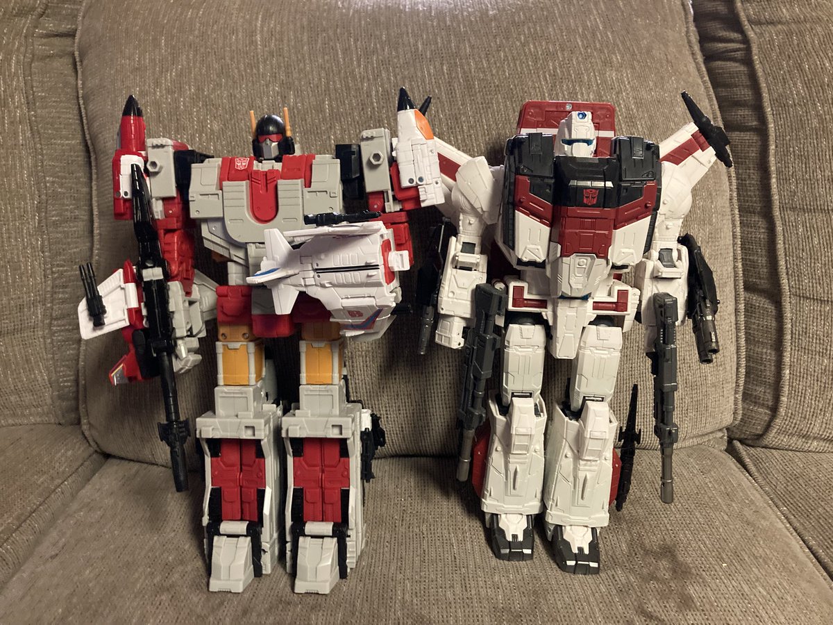 DinobotSnarl's tweet image. #Autobots #AerialbotSuperion #DinobotSwoop #AutobotJetfire #AutobotSkyfire #Transformers