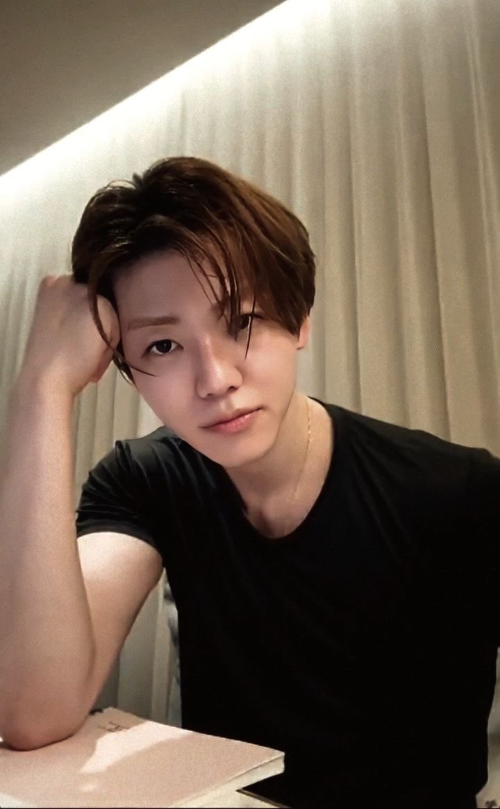 saintopapi's tweet image. What I look like after a whole night of racing.