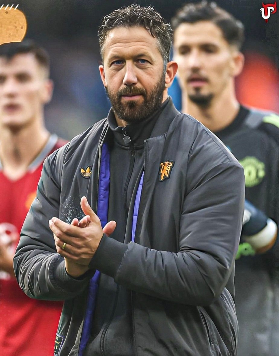 Graham Potter @ West Ham:
Matches: 23
Losses: 12
Loss Percentage: 52%

Ruben Amorim @ #MUFC:
Matches: 33
Losses: 17
Loss Percentage: 52%